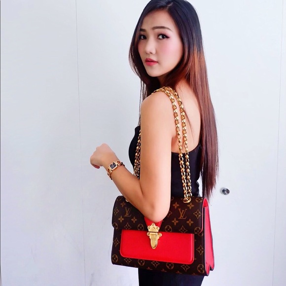 🍒 🍒 Louis Vuitton Victoire Cherry 🍒 🍒 - Picture 3 of 11